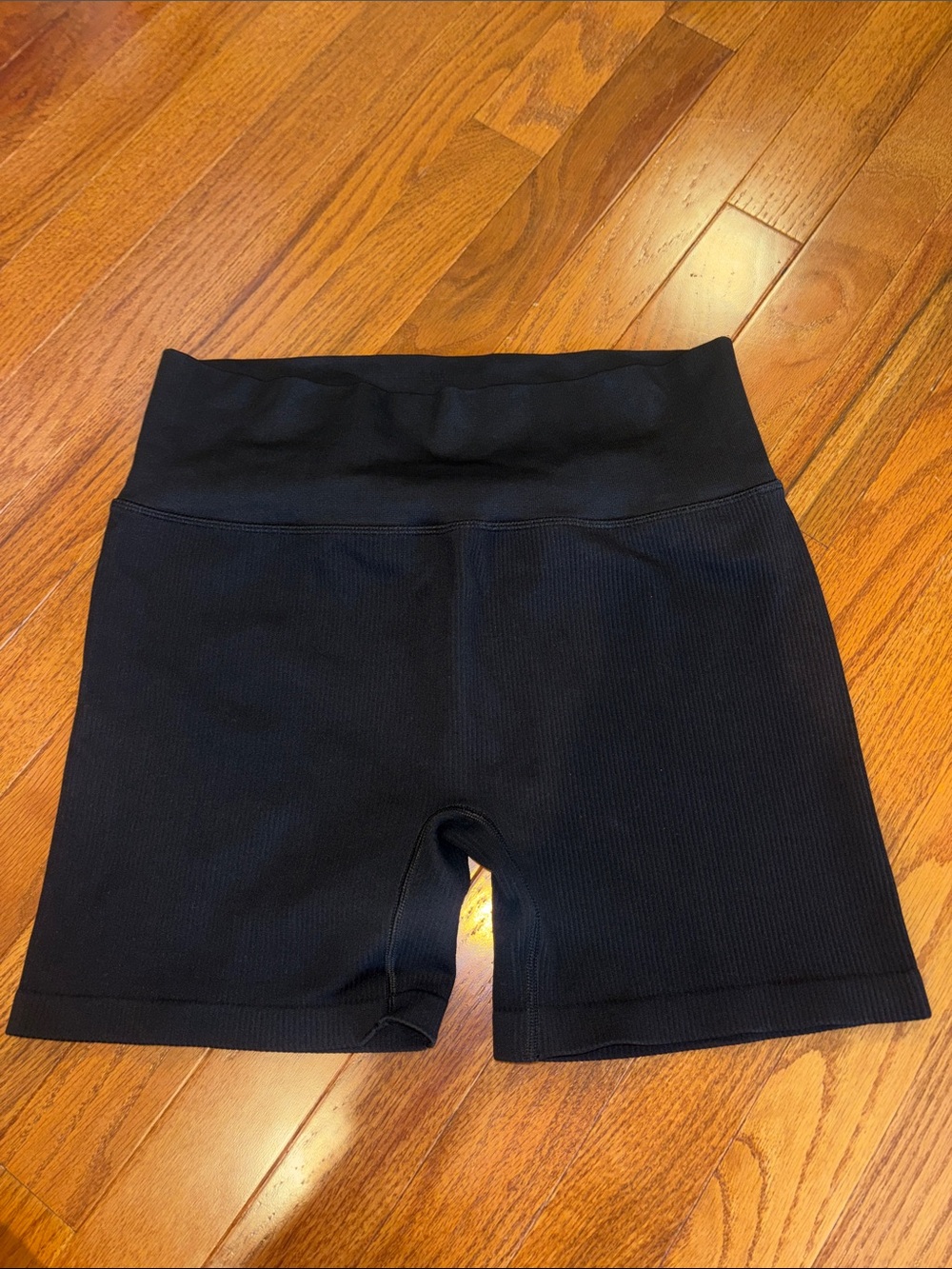 Athleta Black Ribbed High-Waist Bike Shorts - Size Large